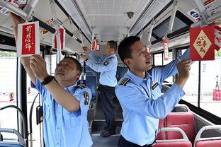 记者：海港最坏打算是让徐根宝救火 申花本可让吴金贵中途下课